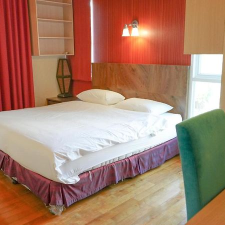 Abacus Villa Паттайя Экстерьер фото